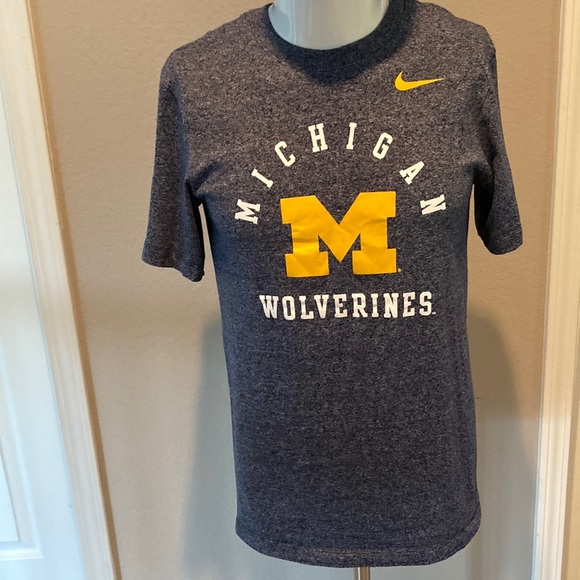 Nike Michigan Shirt Men’s Small - Picture 1 of 3
